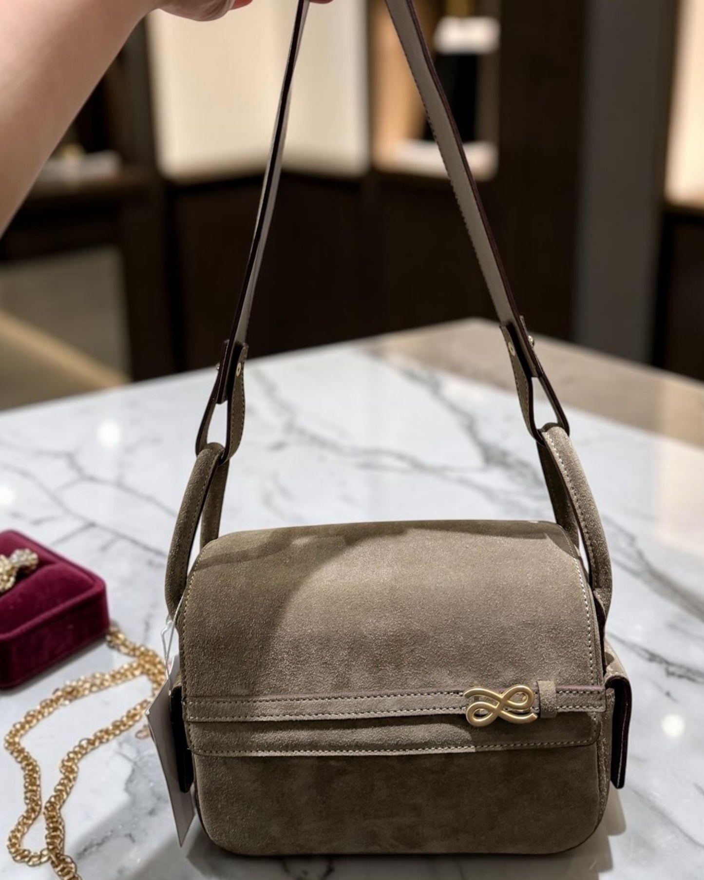 Treasure 22 Suede